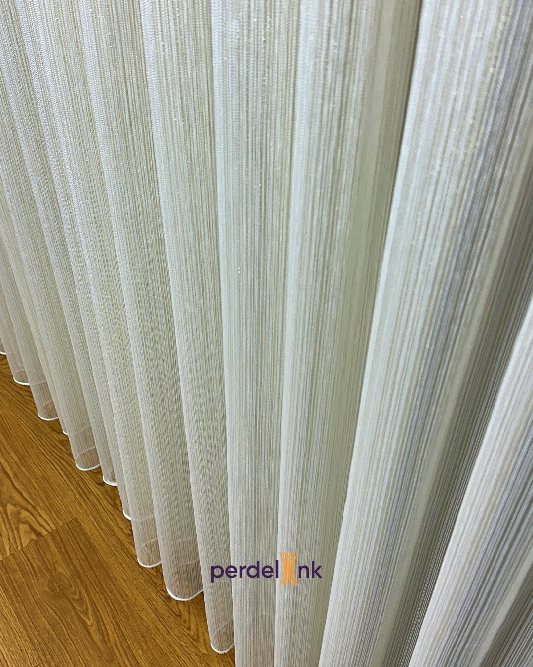 Altın Şeritli Tül Perde